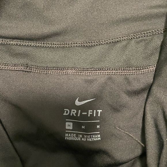 Nike dry fit running shorts - Picture 3 of 5